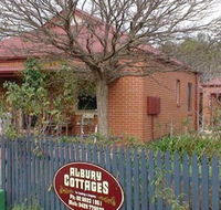 Albury Cottages - Accommodation QLD