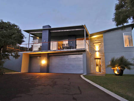 A La Plage - Accommodation QLD 1