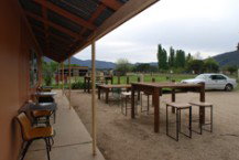 The Araluen Valley Hotel - Accommodation QLD 4