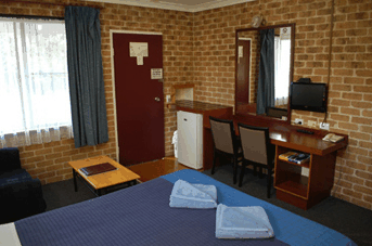 Acacia Motor Inn - Accommodation QLD 2