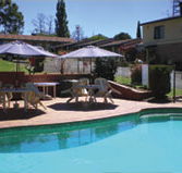 Hideaway Motor Inn - Accommodation QLD