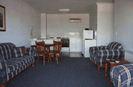 New England Motor Inn - Accommodation QLD 3