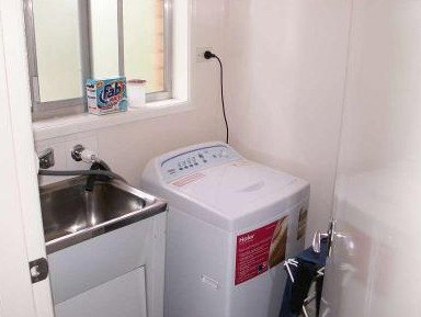 Westwood Motor Inn - Accommodation QLD 1