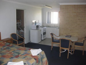 The Jetty Resort - Accommodation QLD 3