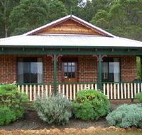 Karri Valley Chalets - Accommodation QLD