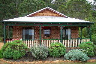 Karri Valley Chalets - Accommodation QLD 0