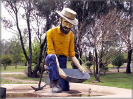Gold Panner Motor Inn - Accommodation QLD 3