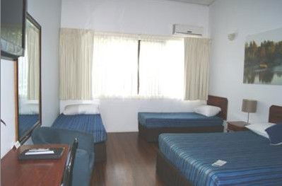 Diggers Tavern - Accommodation QLD 1