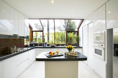 Waratah Brighton Boutique Bed And Breakfast - Accommodation QLD 4