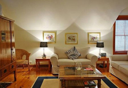 The Mews Studio Apartments - Accommodation QLD 3