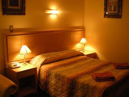 Desert Sand Motor Inn - Accommodation QLD 2