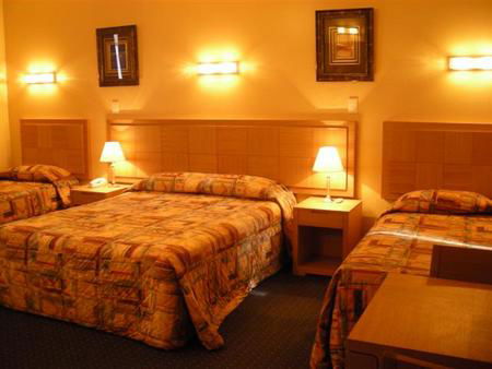 Desert Sand Motor Inn - Accommodation QLD 3