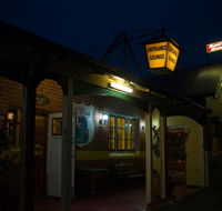 The Bull and Bush Tavern - Accommodation QLD