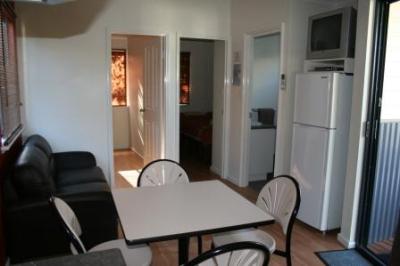 Riverside Cabin Park - Accommodation QLD 4