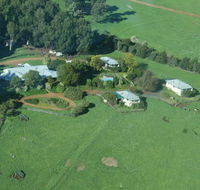 Harvey Hills Farmstay Chalets - Accommodation QLD