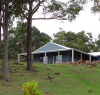 Vista Ridge Estate - Top Paddock Cottage - Accommodation QLD