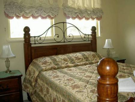 Moss Brook Bed And Breakfast - Accommodation QLD 5