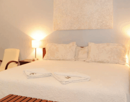 Cairnhill Homestead - Accommodation QLD