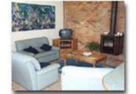 Sorrento Bluewater Cottage - Accommodation QLD 3