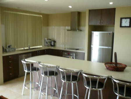 Parakeet Retreat - Accommodation QLD 2