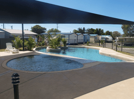 Blacksmiths Beachside Holiday Park - Accommodation QLD