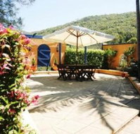Blueys by the Beach Motel - Accommodation QLD