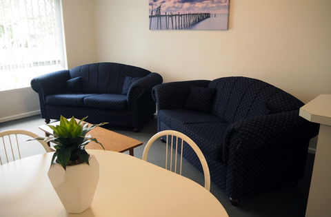 Budget Apartments Como South Perth - Accommodation QLD 6