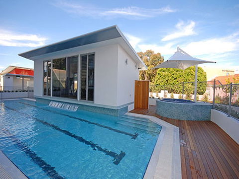 Gallery Suites - Accommodation QLD 5
