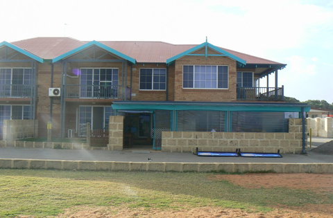 Seaspray Beach Holiday Park - Accommodation QLD 0