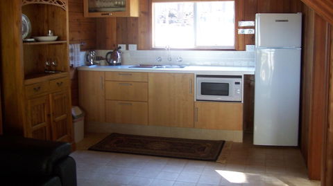 Jarrah Glen Cabins - Accommodation QLD 1