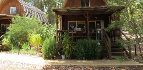 Jarrah Glen Cabins - Accommodation QLD 3