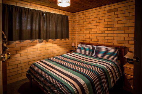 80 Page Drive Blanchetown -River Shack Rentals - Accommodation QLD 1