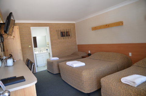 Alexander Motor Inn Moree - Accommodation QLD 0