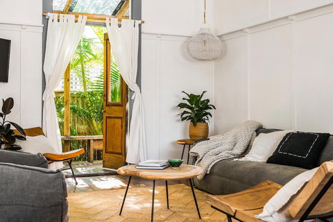 Bamboo Beach House - Accommodation QLD 1