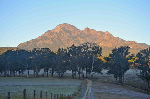 Barney Creek Vineyard Cottages - Accommodation QLD 0