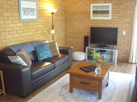 Beachcomber Apartments - Accommodation QLD 0