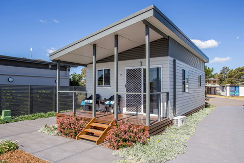 Blacksmiths Beachside Holiday Park - Accommodation QLD 2