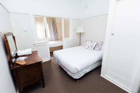 Bundanoon Hotel - Accommodation QLD 2