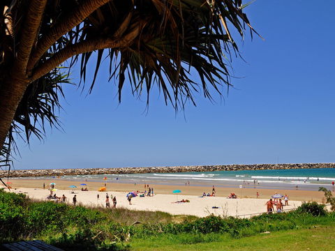 Calypso Holiday Park - Accommodation QLD 2