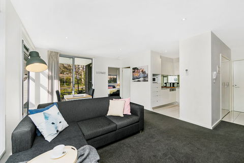 Canberra Furnished Accommodation - Accommodation QLD 0