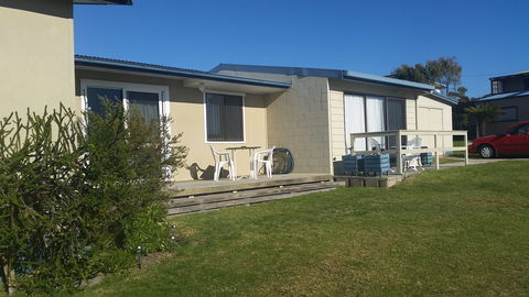 Carmen's Inn - Accommodation QLD 2