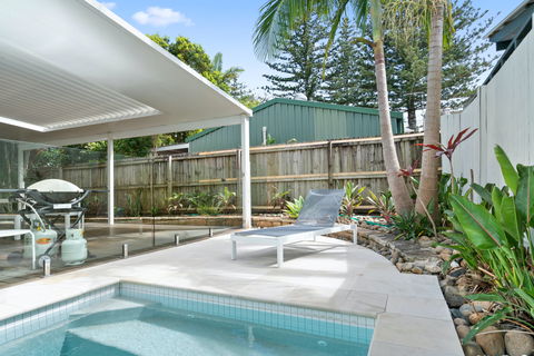 Elua Beach House - Accommodation QLD 2