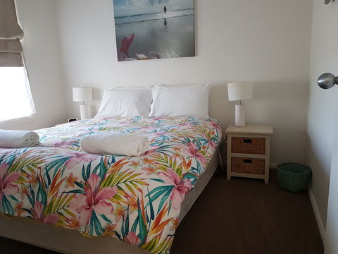 Frangipani Cottage - Accommodation QLD 2