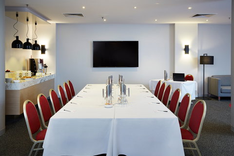 Ibis Perth - Accommodation QLD 1