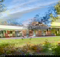 Lens Lair - Accommodation QLD