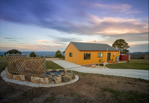 Majestic View Cottages - Accommodation QLD 0