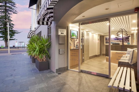 Manly Paradise Beachfront Motel And Apartments - Accommodation QLD 0