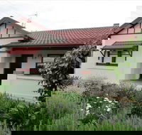 Mataro Cottage - Accommodation QLD