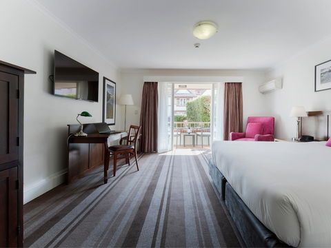 Mercure Canberra - Accommodation QLD 2