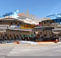 Minlaton Hotel - Accommodation QLD
